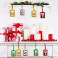 Elegantes decoraciones mini de fieltro para marcos de árboles navideños