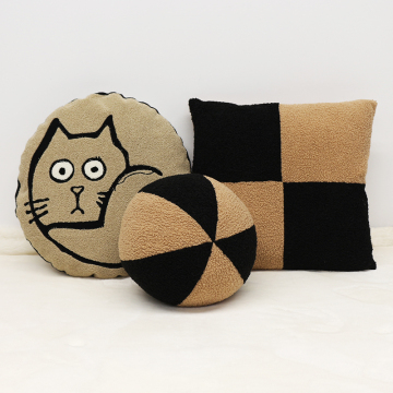 Factory Direct Patchwork Design Teddy Fleece Cozy Cushion Decor Pillow for Couch