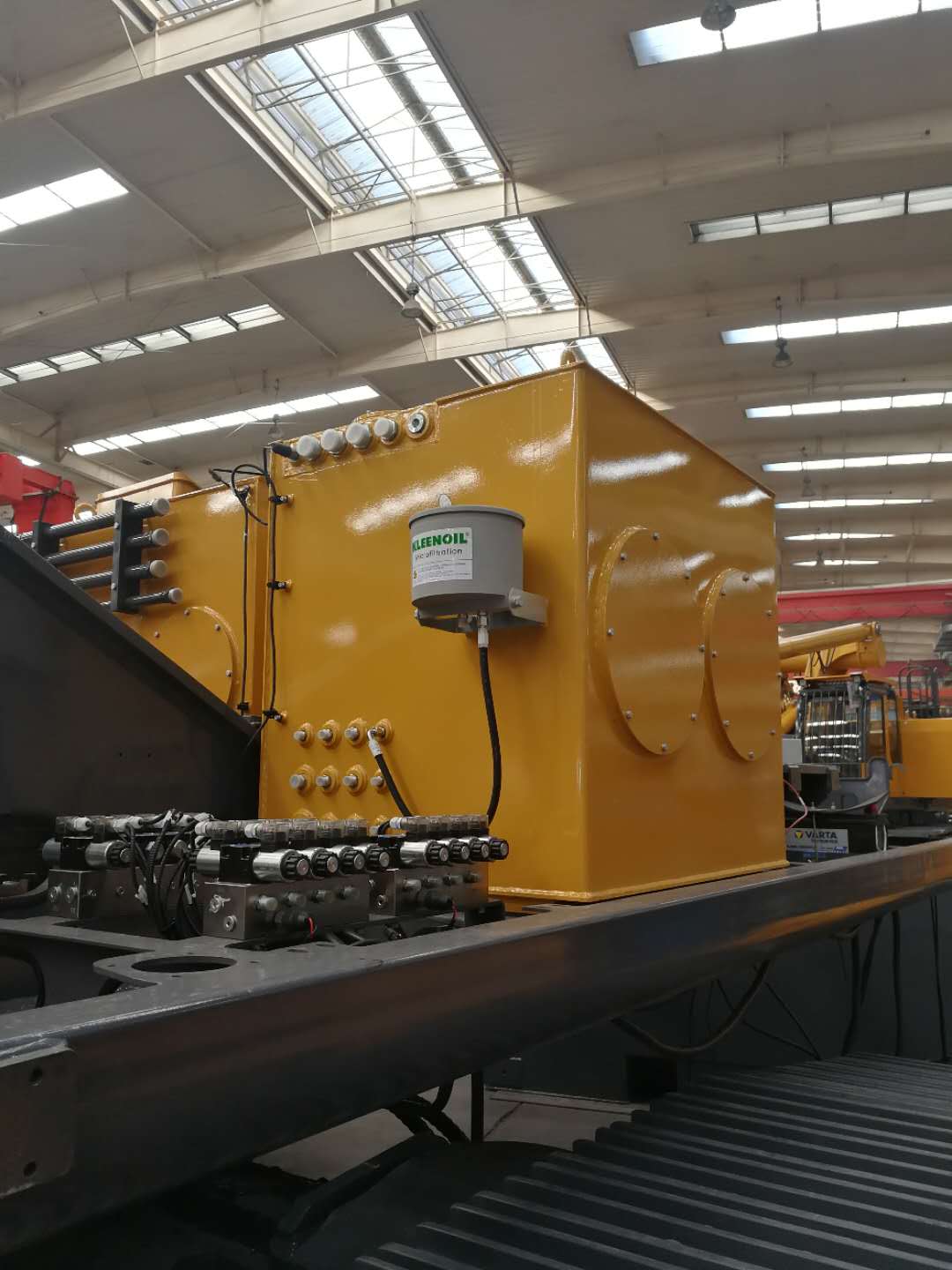 Full rotary hydraulic cleaning system