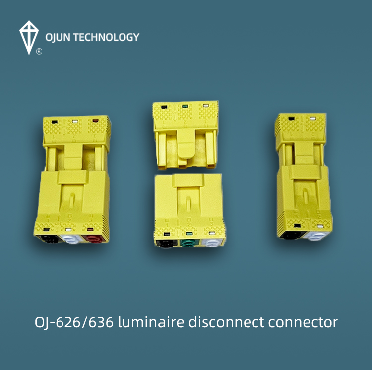 2 In 4 Out High Quality Electronic Wire Connector 