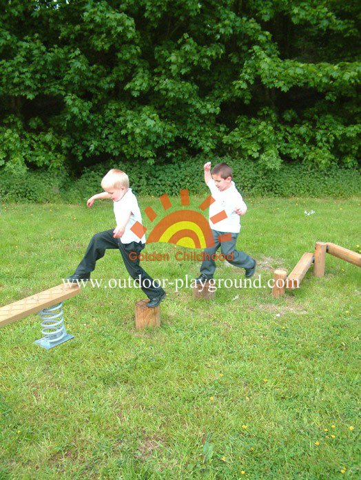 log beam balancing playground