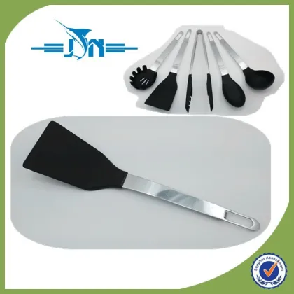 Plastic hotel kitchenware