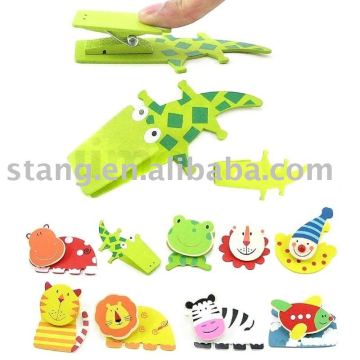 Plastic Clip With Animal Figure Design