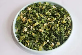 Crushed Scallion Flakes for Flavor Enhancement