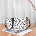 Früherer Fall 2021 Neue flexible flexible Faltlaser-Diamant-Tasche Mode Einfache Kreuz Frauen-modische Sing