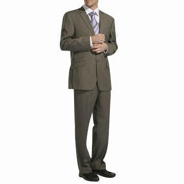 Men's suit with double pockets