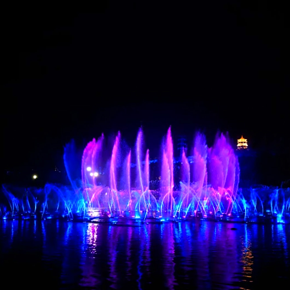 large outdoor fountains