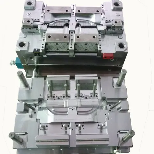 Plastic injection moulding auto spares tooling