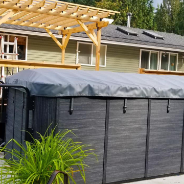 Anti-UV Insulated Swim Spa Cover: Roll-Up Hot Tub Shelter