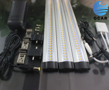 2015年の最新のデザイン製品LEDキャビネットライト。キャビネットライトの下で