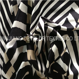 Printed Dull Satin Fabric Fashion Women Blouse (DT5027)