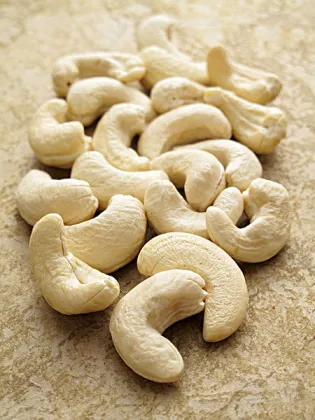 Vietnam dried raw cashew nuts