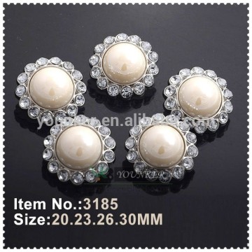 Hot sale rhinestone acrylic pearl sewing button silver plating hair bow center scrapbookings for DIY crafts Garment Accessories