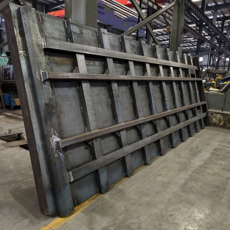 cargo dump truck