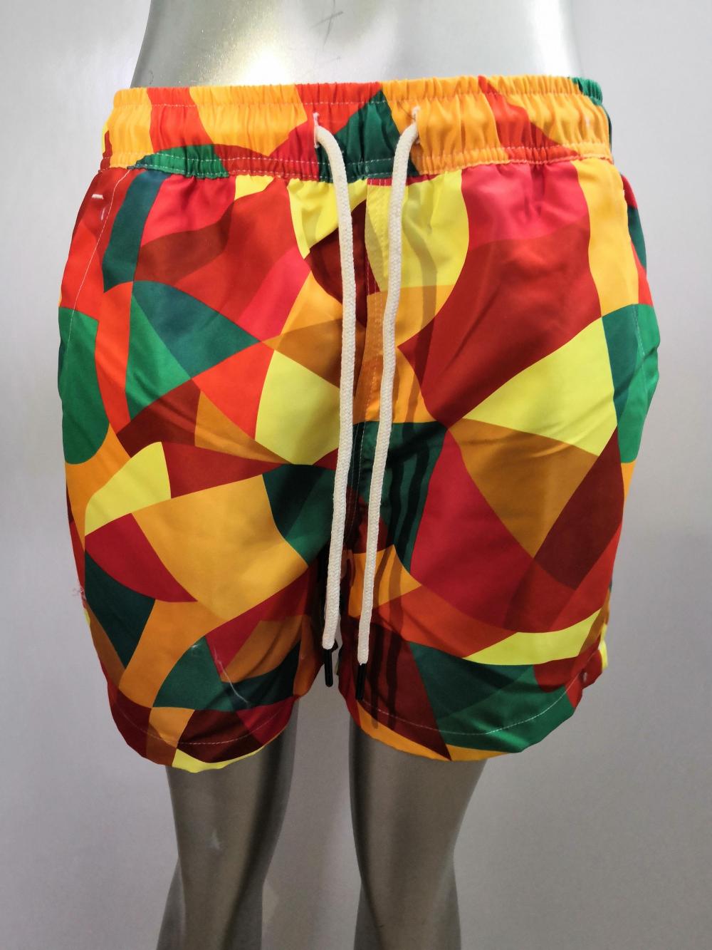 Patchwork -Farb -Männer -Strandshorts