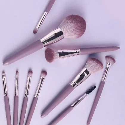 Private Label Natural Professional Makeup Brushes Set - Wholesale Purple Wood Handle Cosmetics Brushes