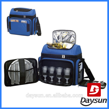 Picnic Basket Set Tote Cooler Picnic Bag with Flatware Four Place Setting
