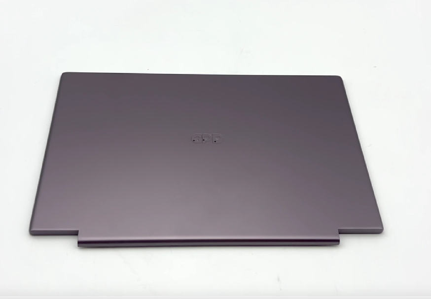 Painel traseiro de alumínio roxo para laptop - textura detalhada