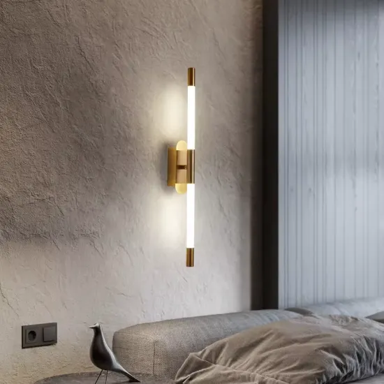 Modern Minimalist Luxury LED Wall Lamps: A Rotatable Long Strip Design for Living Rooms and Hotels