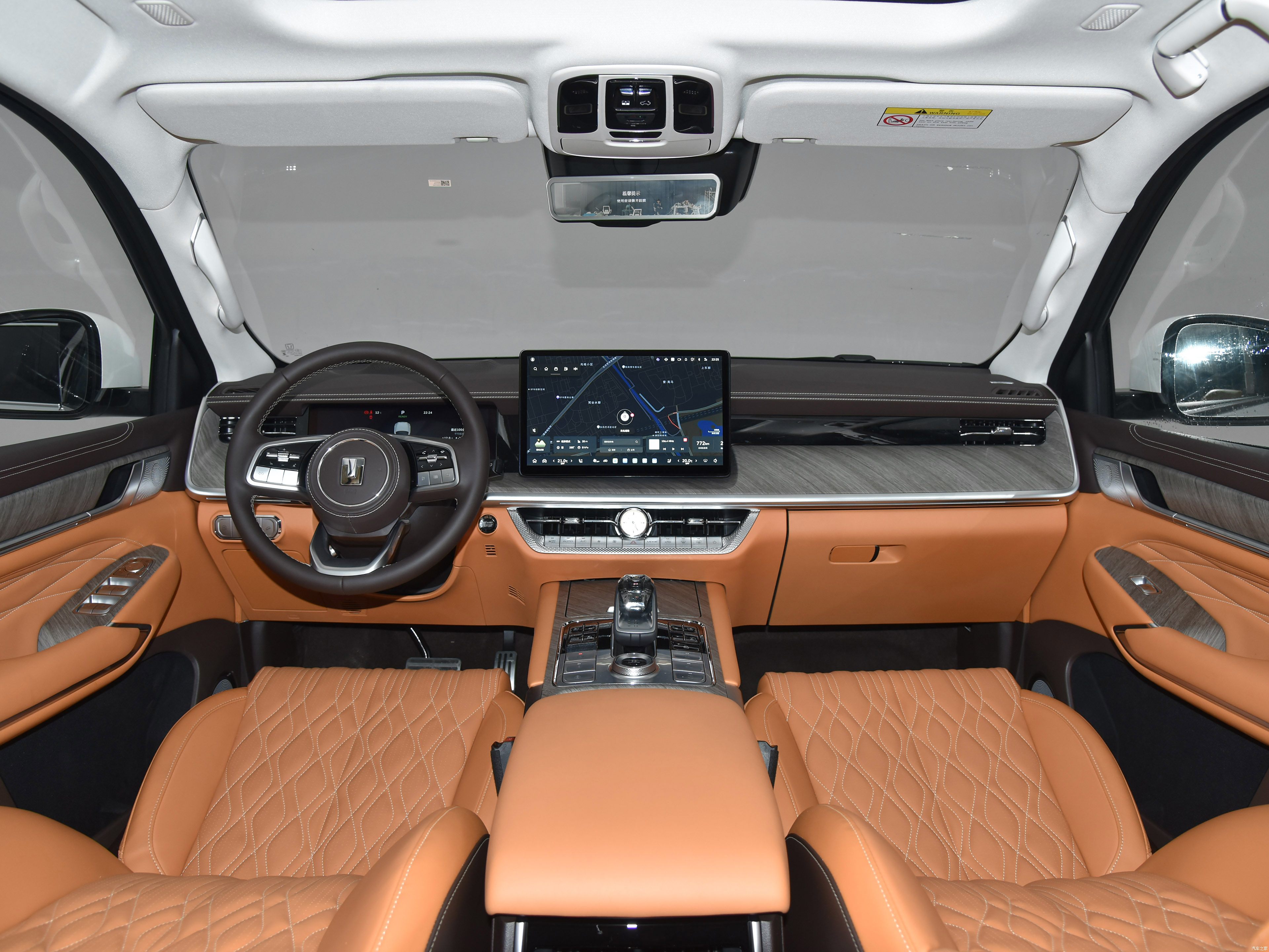Tank500 2025 Hi4-Z Luxury High Performance SUV