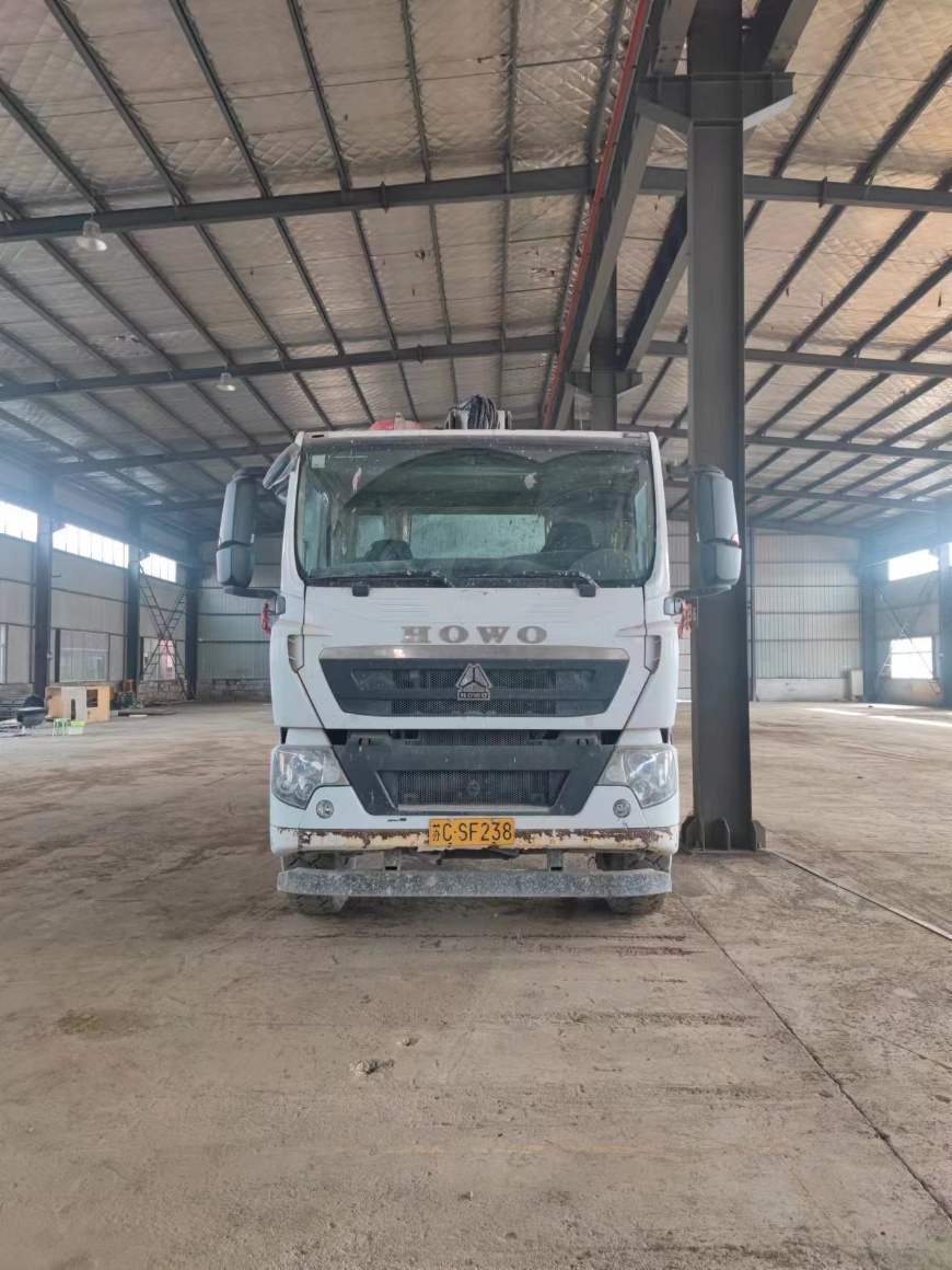 XCMG used pump truck HB37V