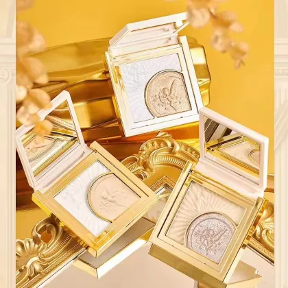 Custom Cosmetics: Foldable Highlight Palette for Girls