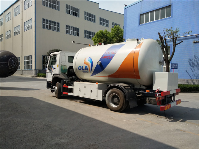 8000L LPG Filling Tanker Trucks