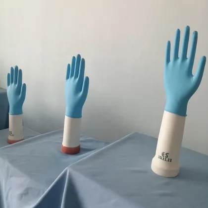 3.5 g nitrile gloves
