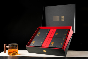 Wild Charm Platinum Black Tea