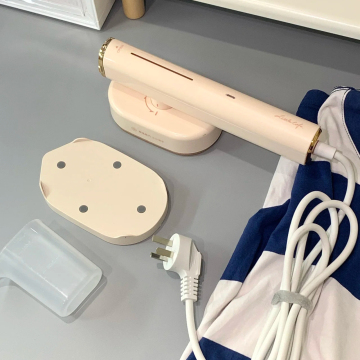Portable Travel Steam Iron with Rotatable Panel