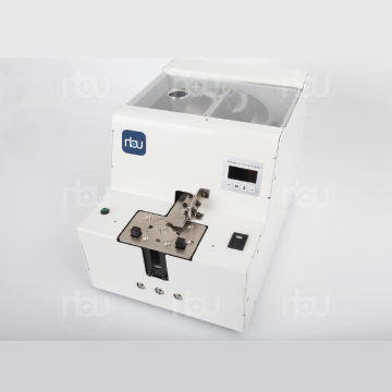 Large automatic screw feeder for machine