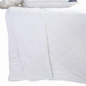 Silk Down Quilt, Suitable for Home and Hotel