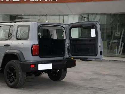 Testo 160 THE WiFi data logger with integrated temperature and humidity sensor and 2 connections for probes