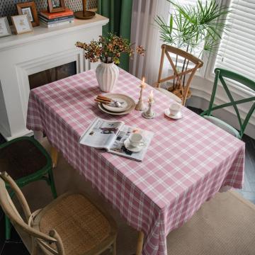 Tableau d&#39;étanchéité avec un bord festonné à carreaux