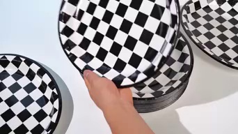 Checkerboard-shaped plate