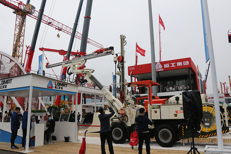 jumbo at bauma exhibition