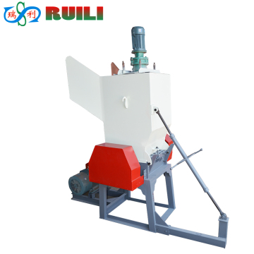 Machine de concasseur en plastique de 500 ~ 700kg / h pour le film