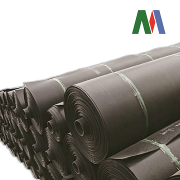 Smooth surface impermeable liner