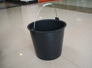 black multi-purpose bucket l