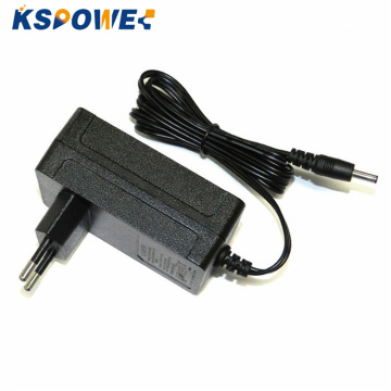 16.8V 2A Adapterlader voor LED -bureaulamp