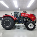 جرار زراعي بعجلات 4 × 4 مزود بمحمل أمامي