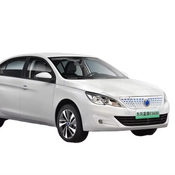 Dongfeng Fukang ES600 White Pure Electric Sedan with 410km Range, 4-Door 5-Seat Travel Edition