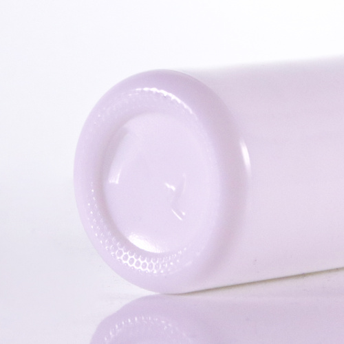 Round shoulder shaped lotion bottle with plastic cap