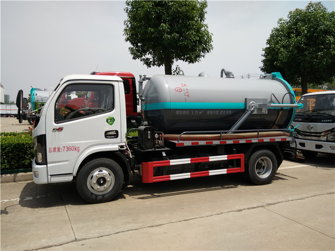 1000 galan dongfeng bouck tank