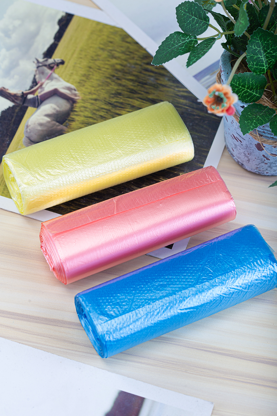 Colorful Plastic Garbage Bag on Roll