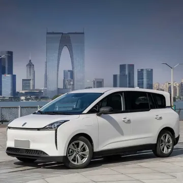 Made in China Adult Electric Car 2023 New Bestune Nat Compact Electric MPV