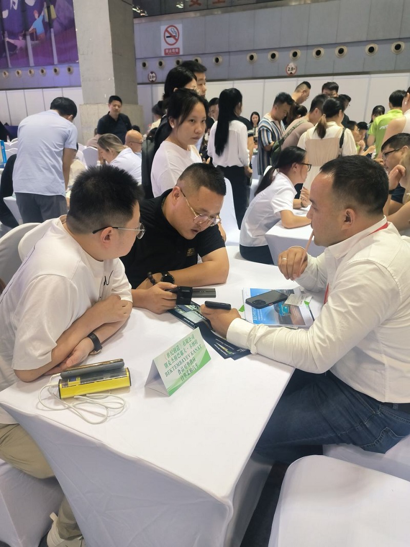 Cao Wei, Chairman of Jinyu International Trade, was invited to attend the Chongqing Eurasia New Energy Vehicle Supply and Procurement Matchmaking Conference