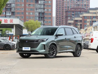 Top Affordable 2023 Plug-in Hybrid SUVs: SERES Landian E5 - A High-Speed Electric Car with Advanced Features