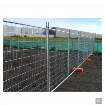 Hot Dipped Galvanized Stadium Fence