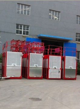 Red Cage Hoist  3, 200kg Load Capacity Twin Cage Sc200 Lifting Construction Hoist Elevator Used For Electric Power Plant